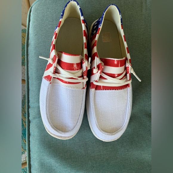 SHEIN Shoes - 🇺🇸NEVER WORN🇺🇸 BRAND NEW